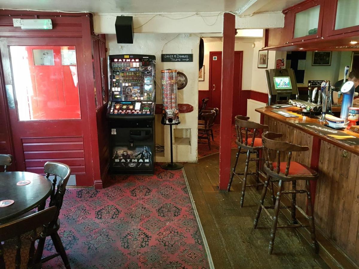 Inn The Railway 2*