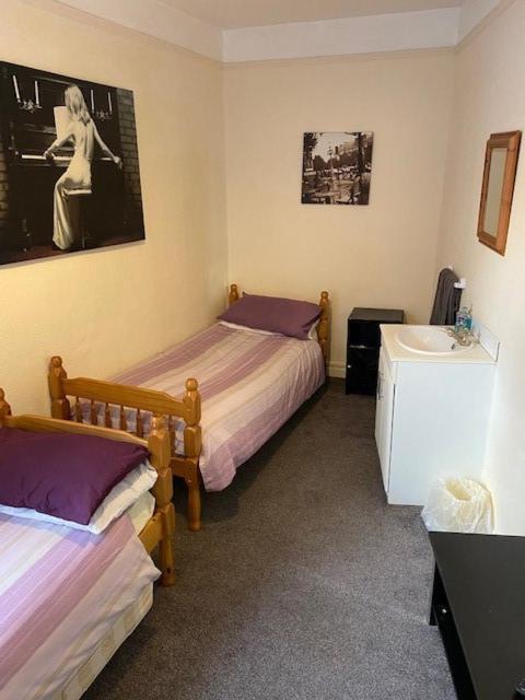 Inn The Railway 2*