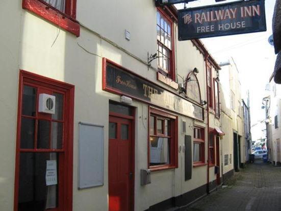 The Railway Inn 2*